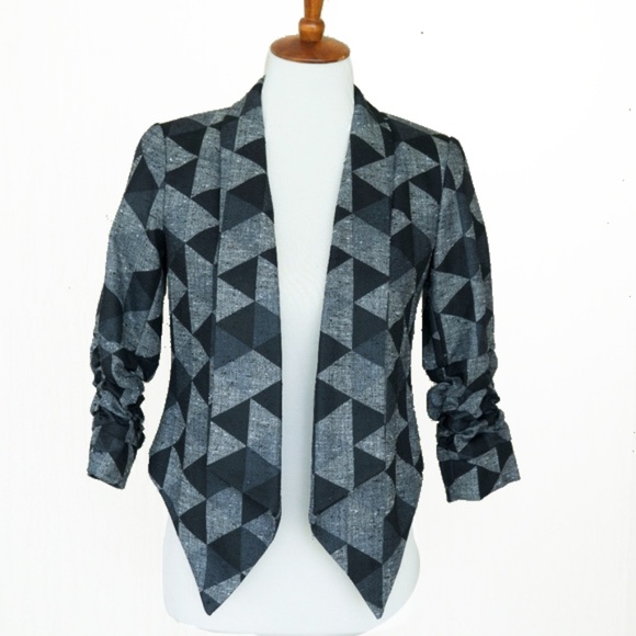 Muse Jackets & Blazers - Anthracite by Muse Cropped Blazer - 2P